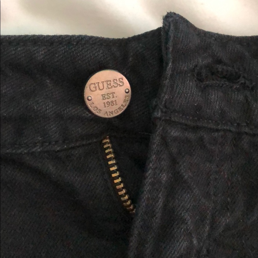 Shorts - Picture 2 of 6